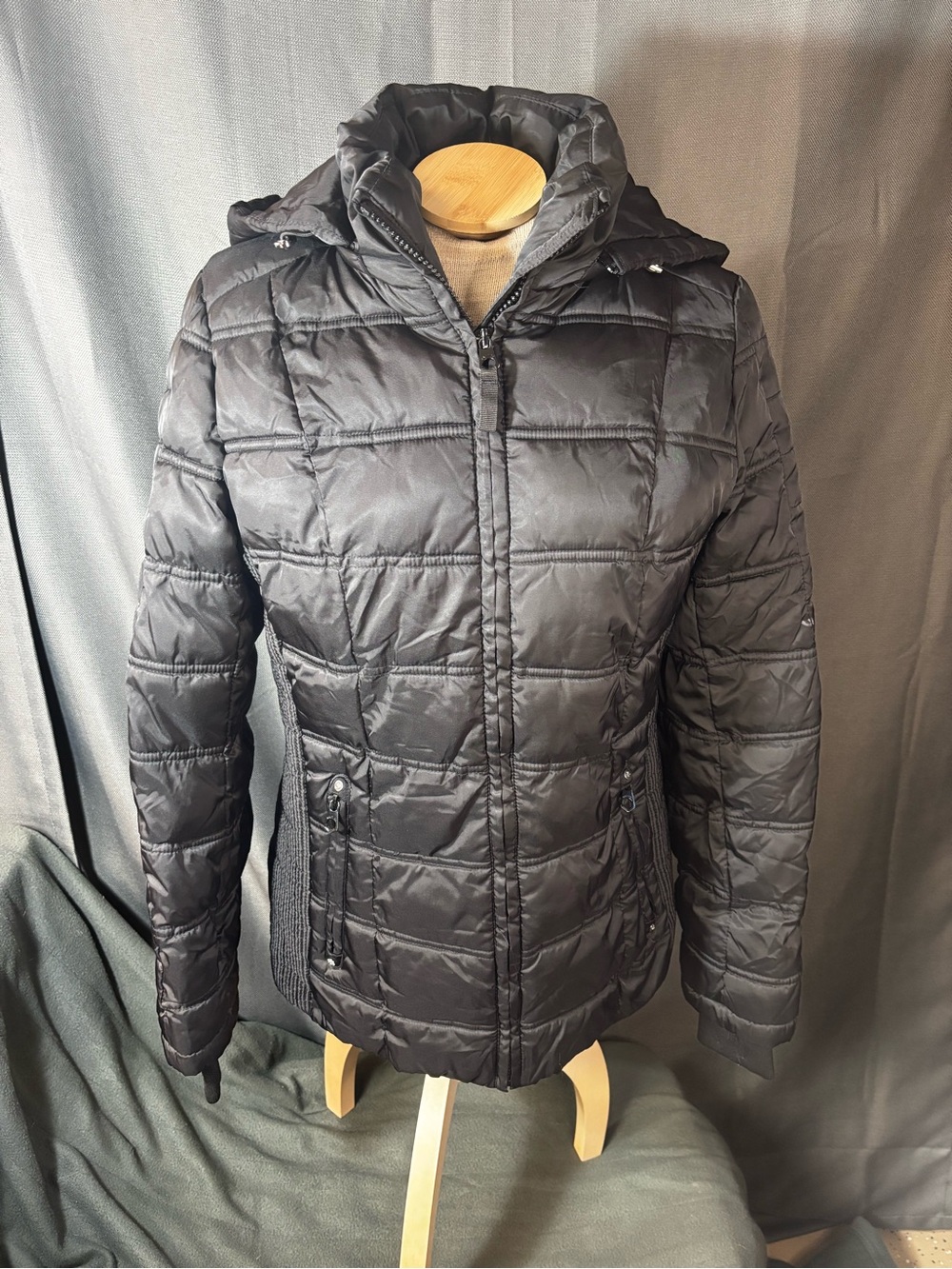 Nautica Women's Black Quilted Hooded Puffer Jacket, front zipper pockets, size S